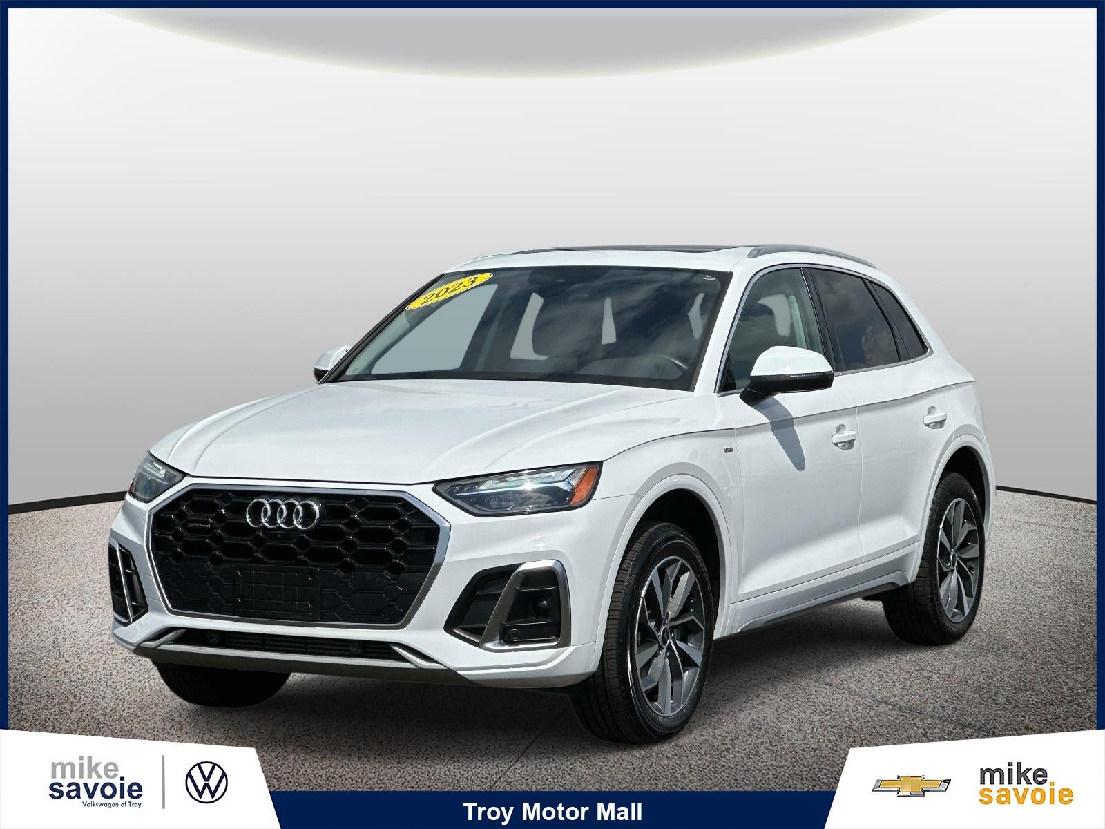 2023 Audi Q5 S line Premium Plus 45 TFSI quattro in White — front three-quarter view